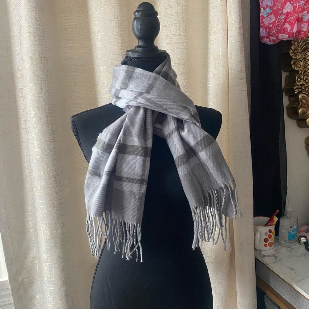 100% cashmere scarf
